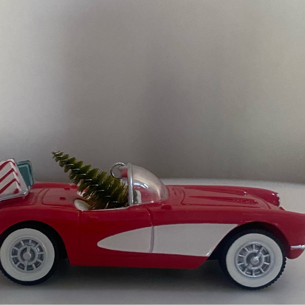 Hallmark Keepsake Ornament 1957 Corvette